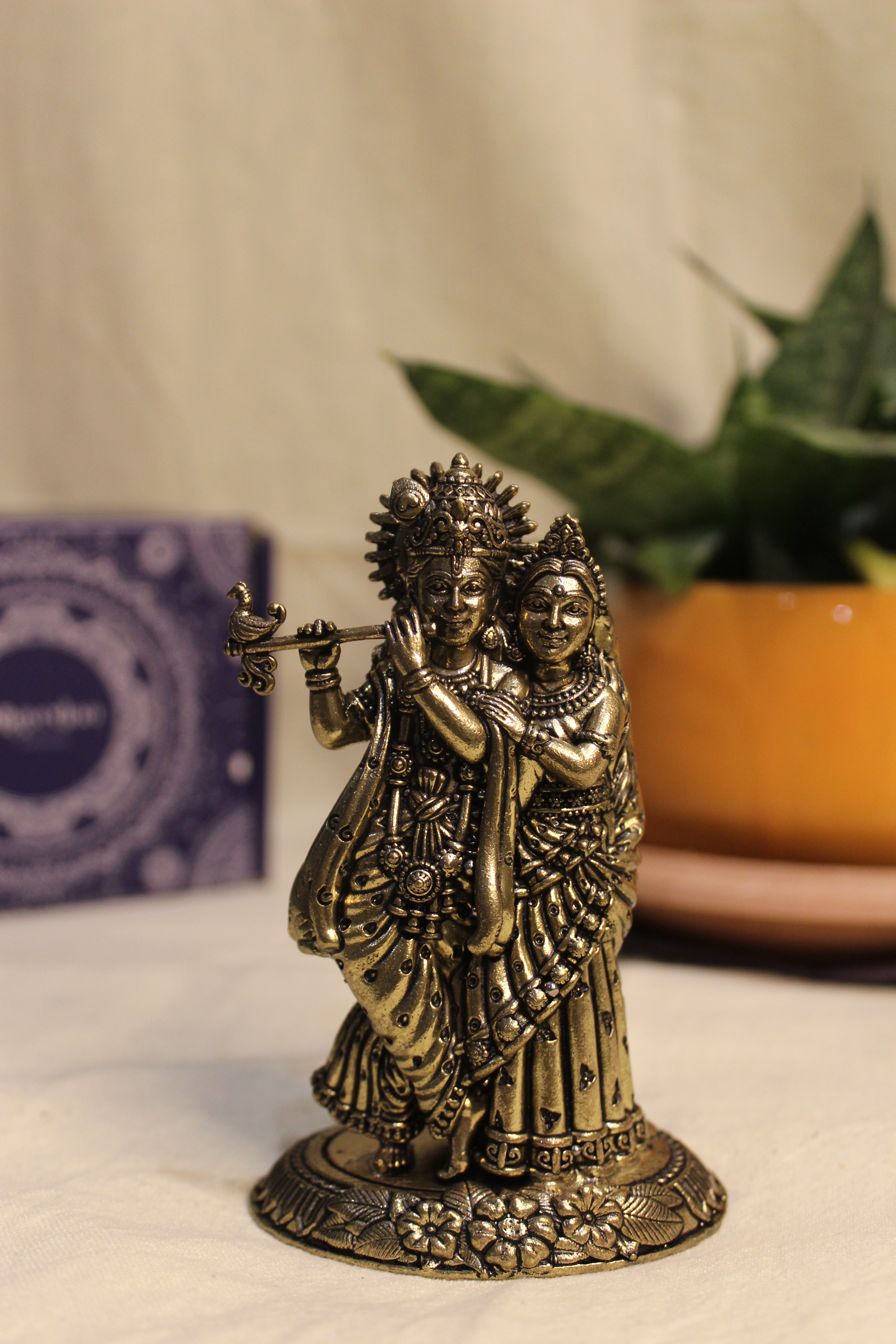 Brass Radha Krishna Idol – Handcrafted Divine Love Sculpture